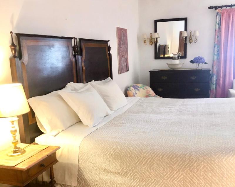 Double or Twin Room image 3