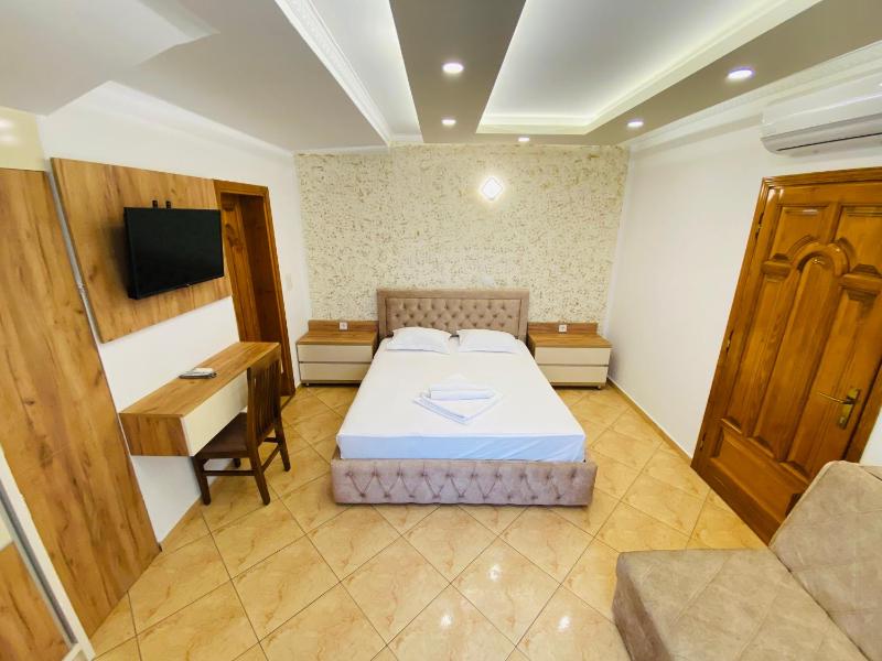 Studio (2 Adults) with Free Parking and Wi-Fi image 3