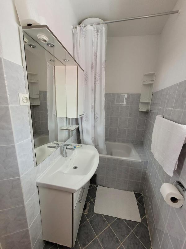 Apartmani Baška Voda - image 22