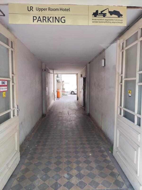 Upper Room Hotel Kurfürstendamm - image 2