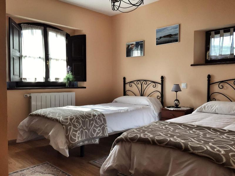 Double or Twin Room image 3