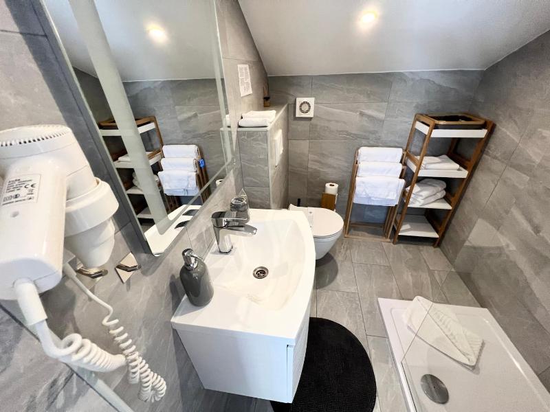 Two-Bedroom Apartment with Terrace and Partial Sea View - Attic image 3