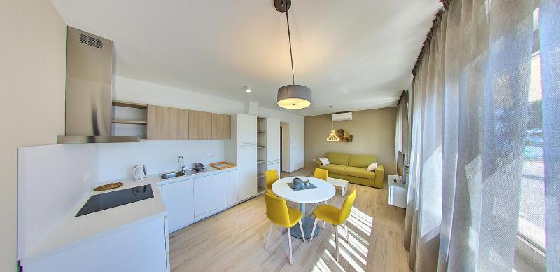 Apartment image 4