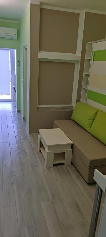 Studio with Balcony image 1