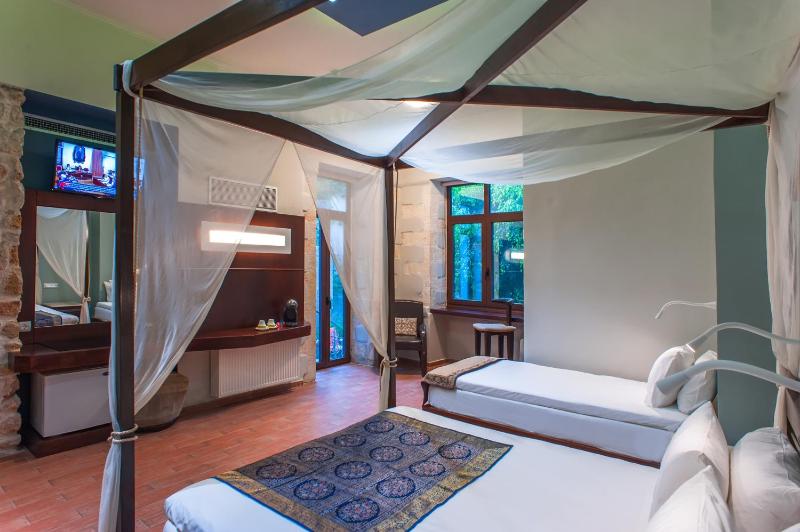 Splanzia Boutique Hotel - image 1