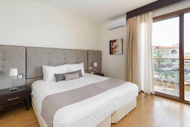Double Room image 1