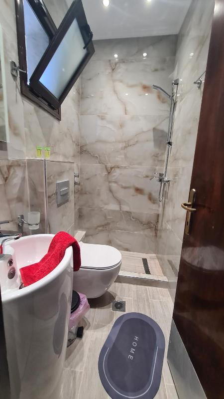 Standard Triple Room image 1