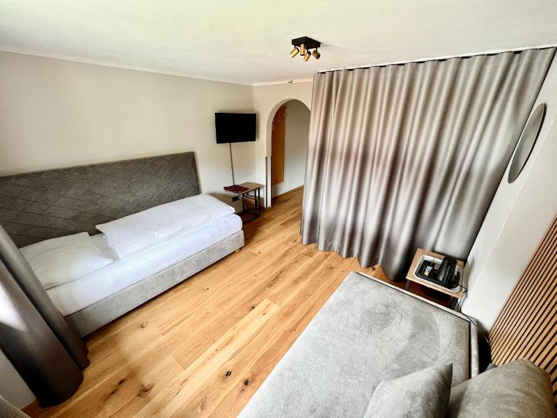 Single Room image 3