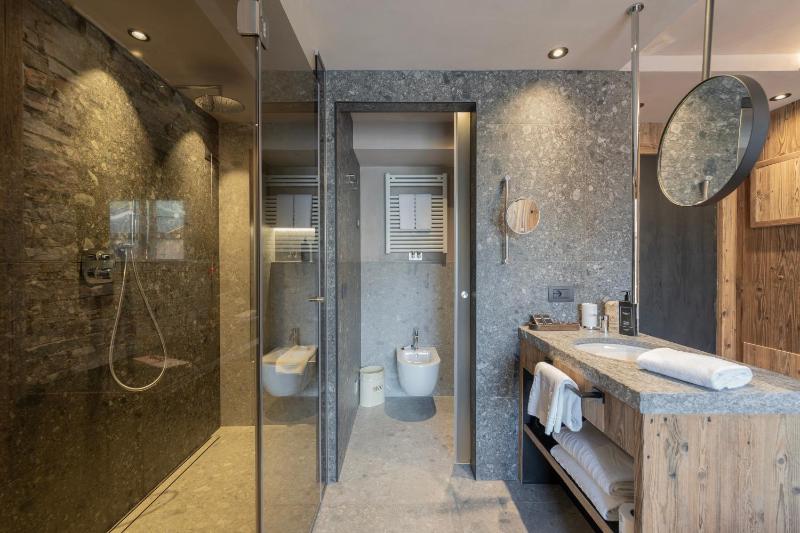 Superior Double or Twin Room image 3