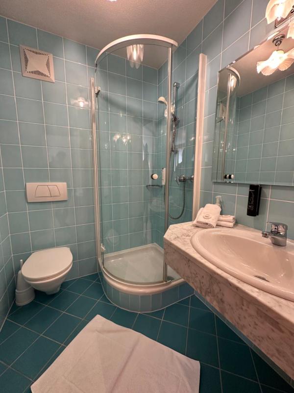 One-Bedroom Apartment image 1