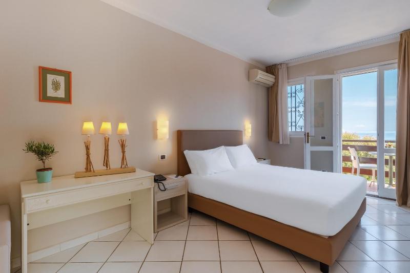 Triple Room image 1