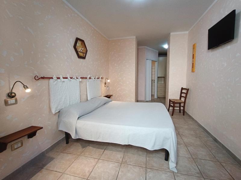 Double or Twin Room - Disability Access image 4