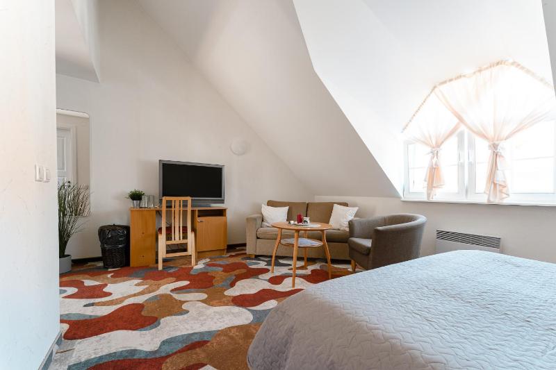 Double Room with Bath image 3