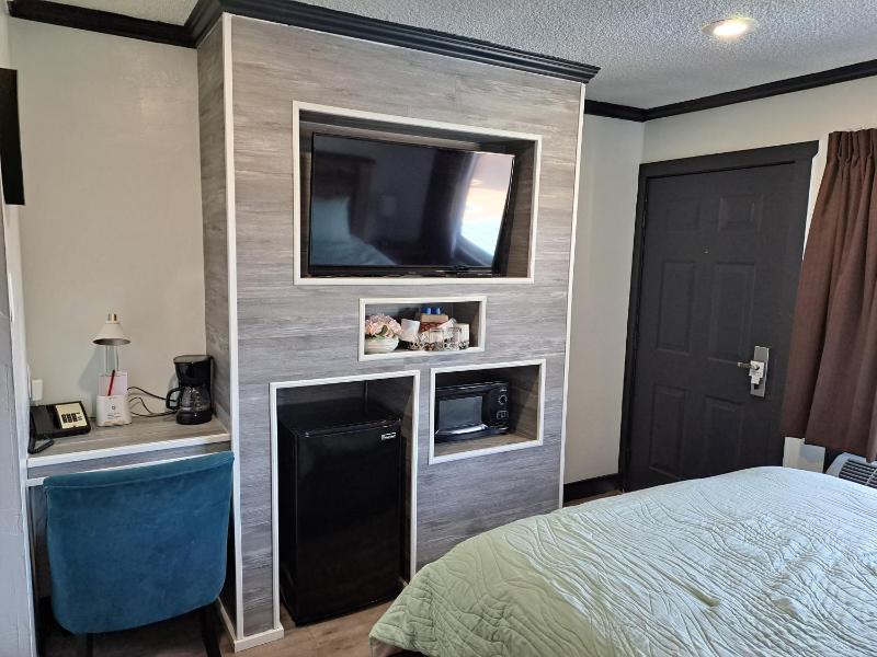 Dunes Motel - Bend - image 15
