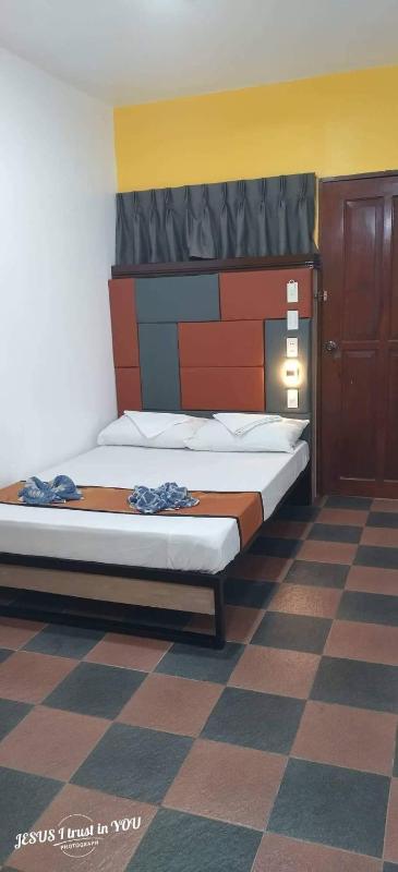 Puerto Princesa Airport Side Hostel - image 10