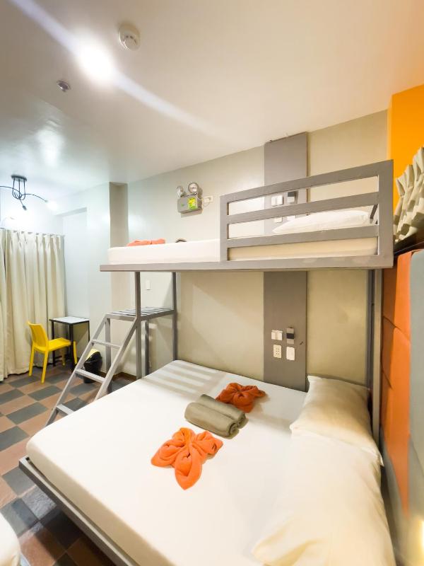 Puerto Princesa Airport Side Hostel - image 16