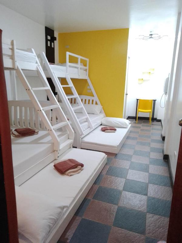 Puerto Princesa Airport Side Hostel - image 13