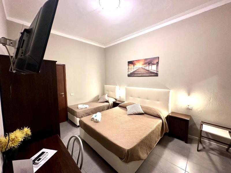 Triple Room image 2