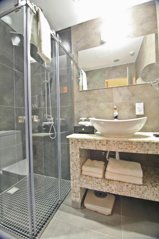 Achilleos City Hotel - image 3