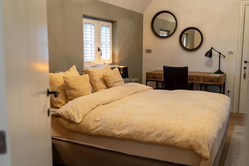 Deluxe Double Room image 3