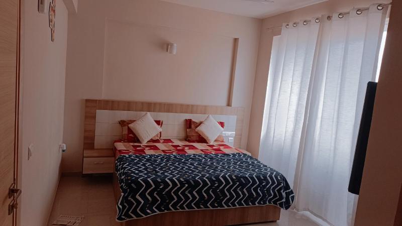 Blue Mans Rooms - Near Prem Mandir & ISKCON - image 10