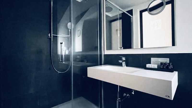 Triple Room image 3
