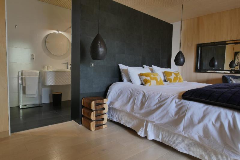 Bien Loin d'Ici Spa B&B - image 31