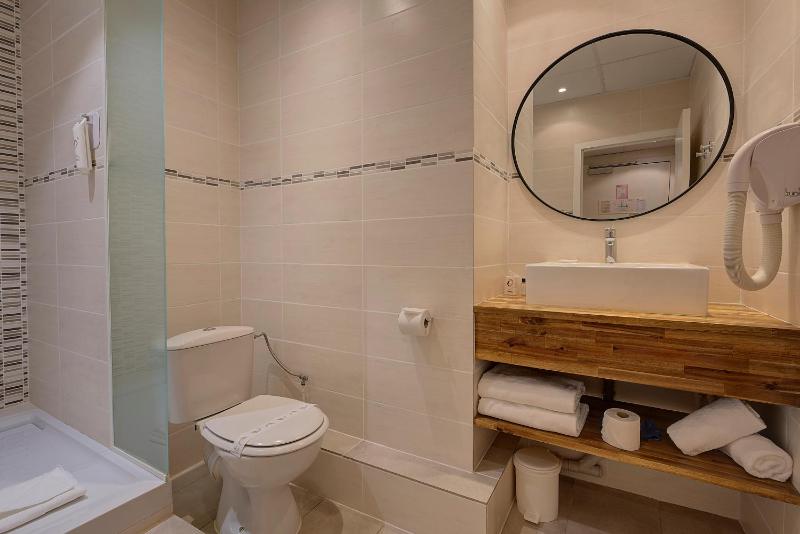 Comfort Double Room with Air Conditioning image 4