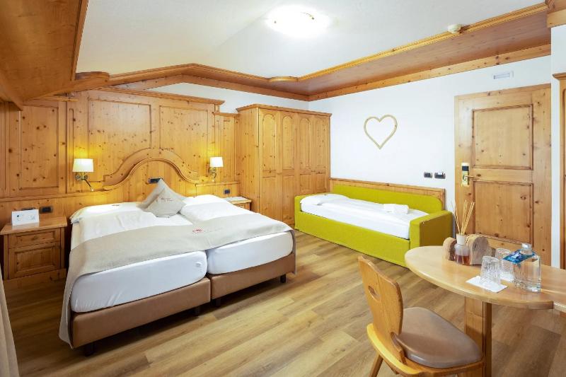 Triple Room image 2