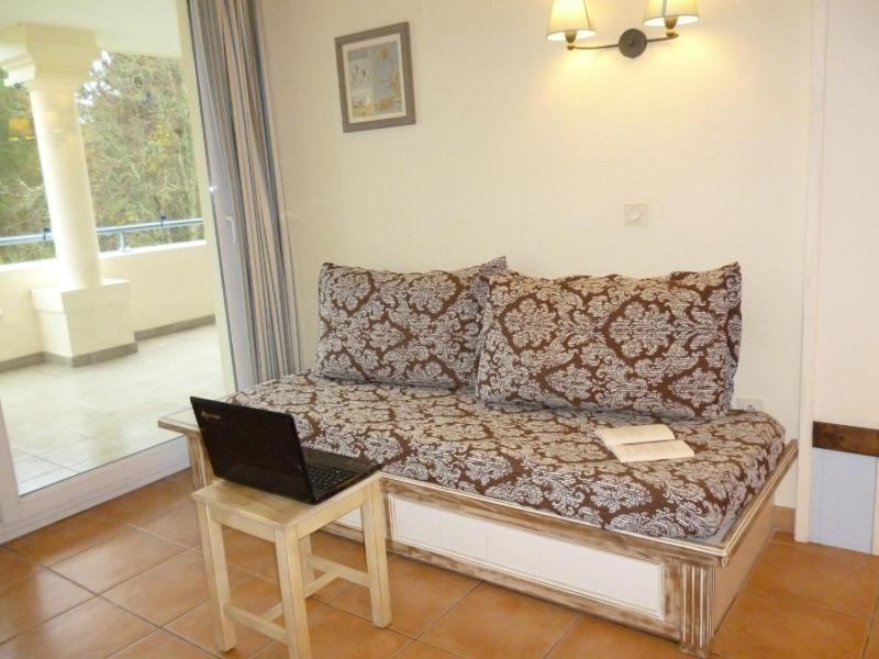 One-Bedroom Apartment image 1