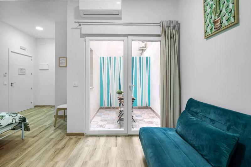Umihouse apartamentos centro Alicante - image 47