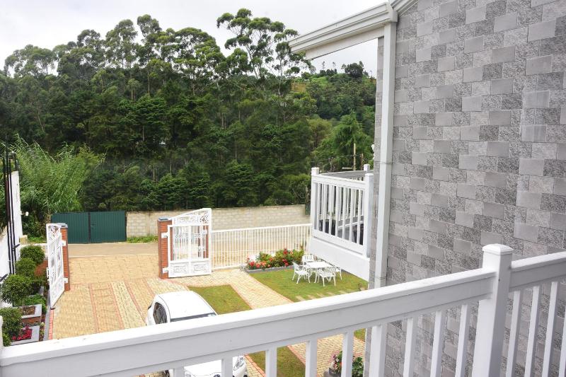Twin Villa Red - Luxury Villa with Mountain View - image 42