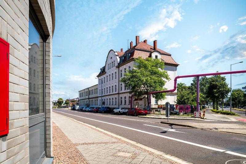Sehr zentrale Unterkunft nähe des Bahnhofs in Leipzig für bis zu 10 Personen - image 2