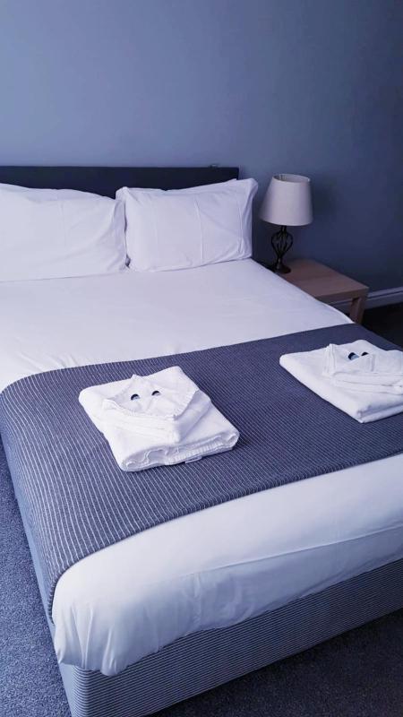 Double Room image 1