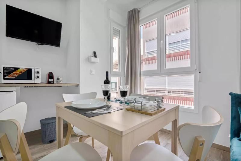 Umihouse apartamentos centro Alicante - image 17