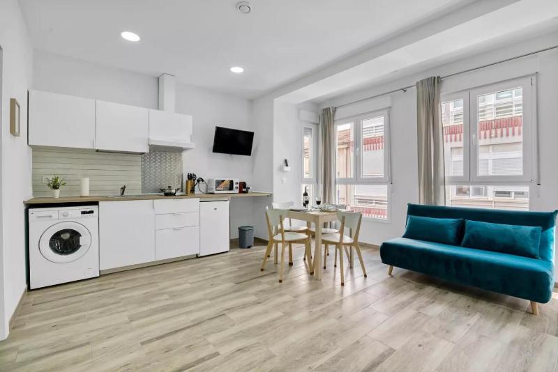 Umihouse apartamentos centro Alicante - image 50