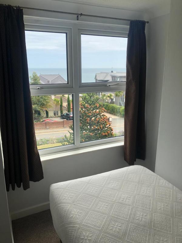Double Room with Sea View image 3