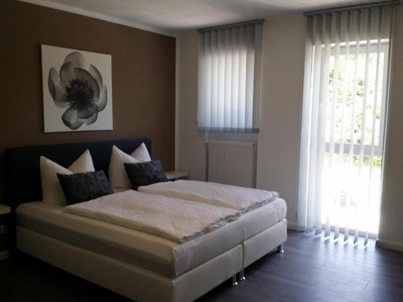 Studio Apartment image 2