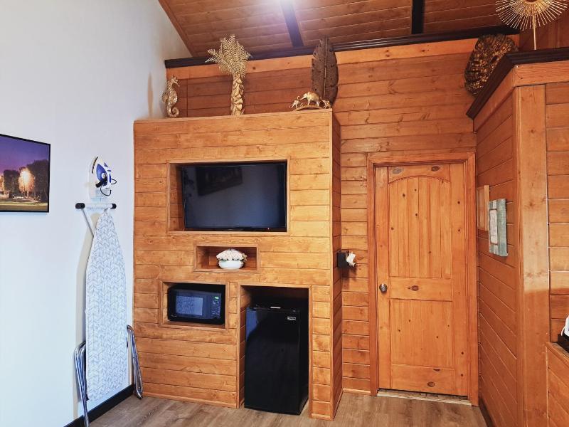 Luxury Suite with Spa Bath image 4