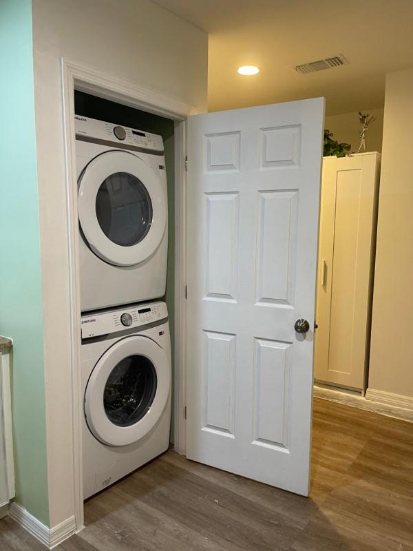White Rock Studio - image 14
