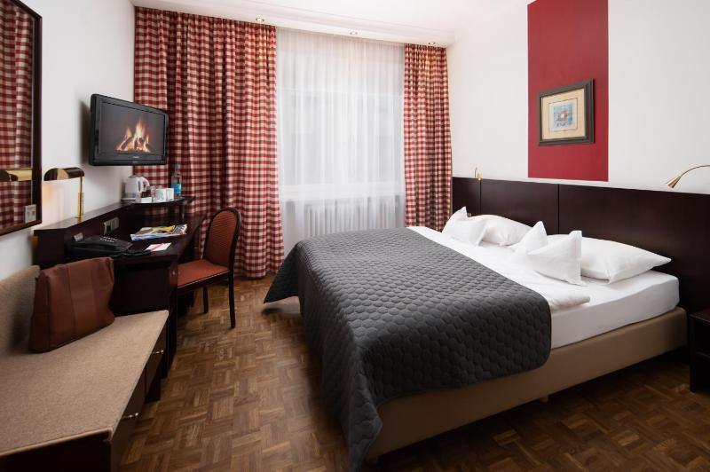 Comfort Double Room image 4