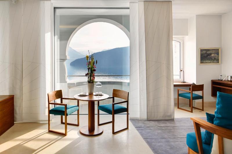 Deluxe Junior Suite with Lake View image 1