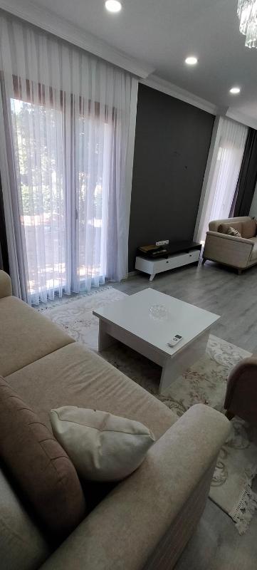 Three-Bedroom Villa image 4