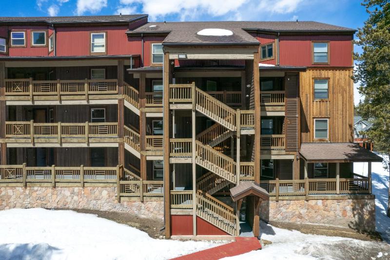 Tyra Summit Breck Hideout Condo: Ski-In/Ski-Out - image 15