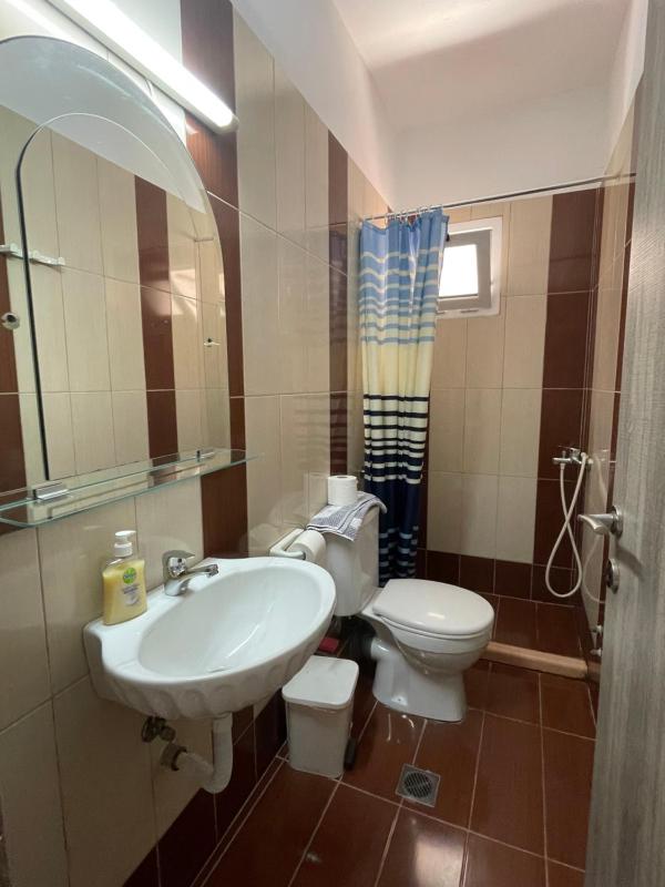 One Bedroom Apartment with Balcony image 3