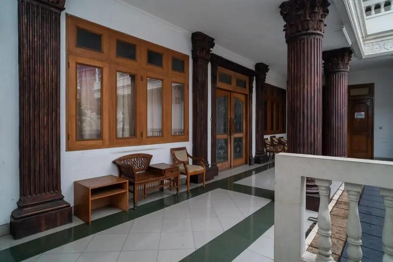 Puri Saras Bintaro Syariah Mitra RedDoorz - image 13
