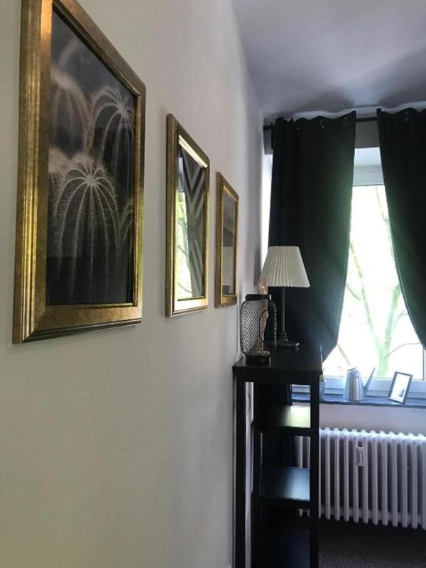 Triple Room with Shared Bathroom image 2