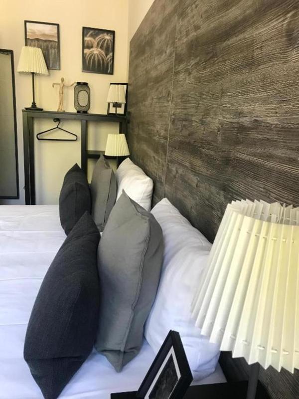 Quadruple Room with Shared Bathroom image 4