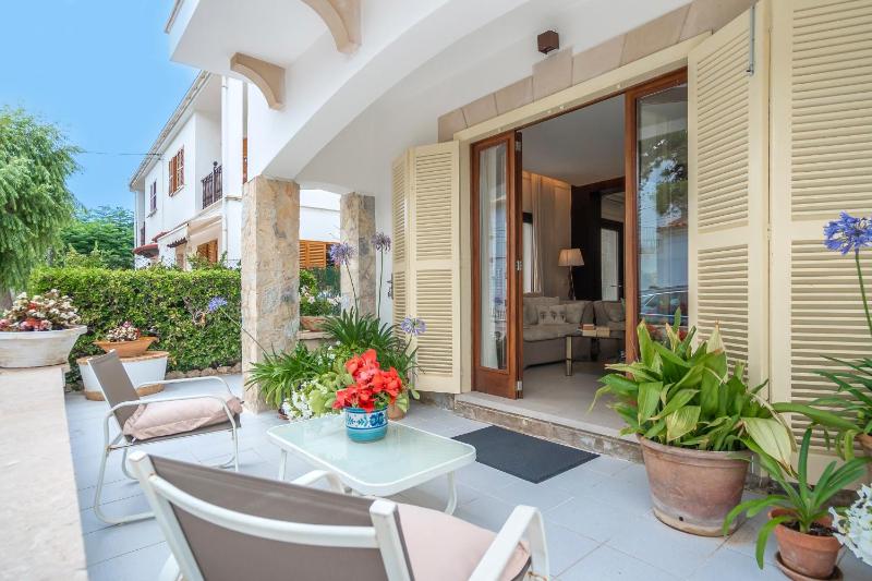 C072 Hibiscus by Mallorca Villa Selection - image 4
