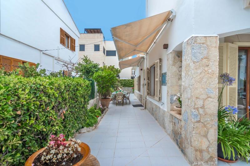 C072 Hibiscus by Mallorca Villa Selection - image 7